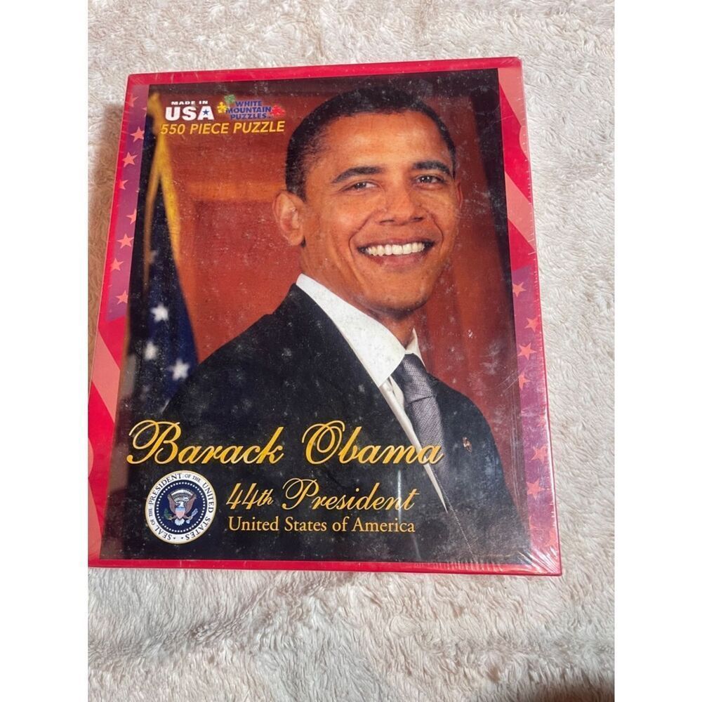 Presidential Portrait 550-Piece Puzzle Barack Obama NEW